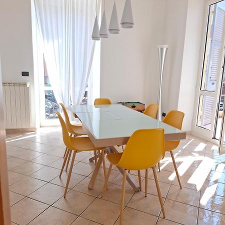 La Terrazza Apartment,A 50 Mt Dal Mare Varazze Bagian luar foto