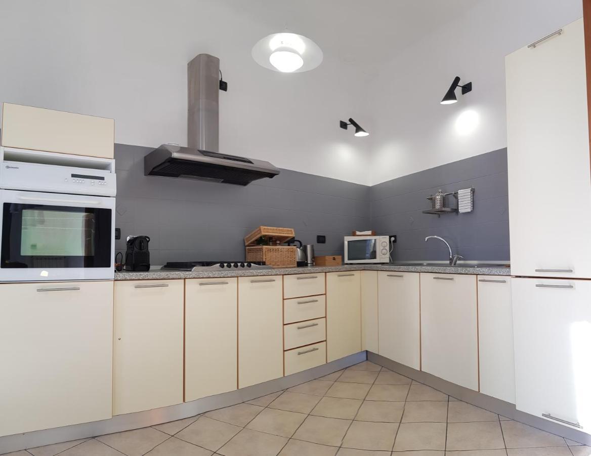 La Terrazza Apartment,A 50 Mt Dal Mare Varazze Bagian luar foto