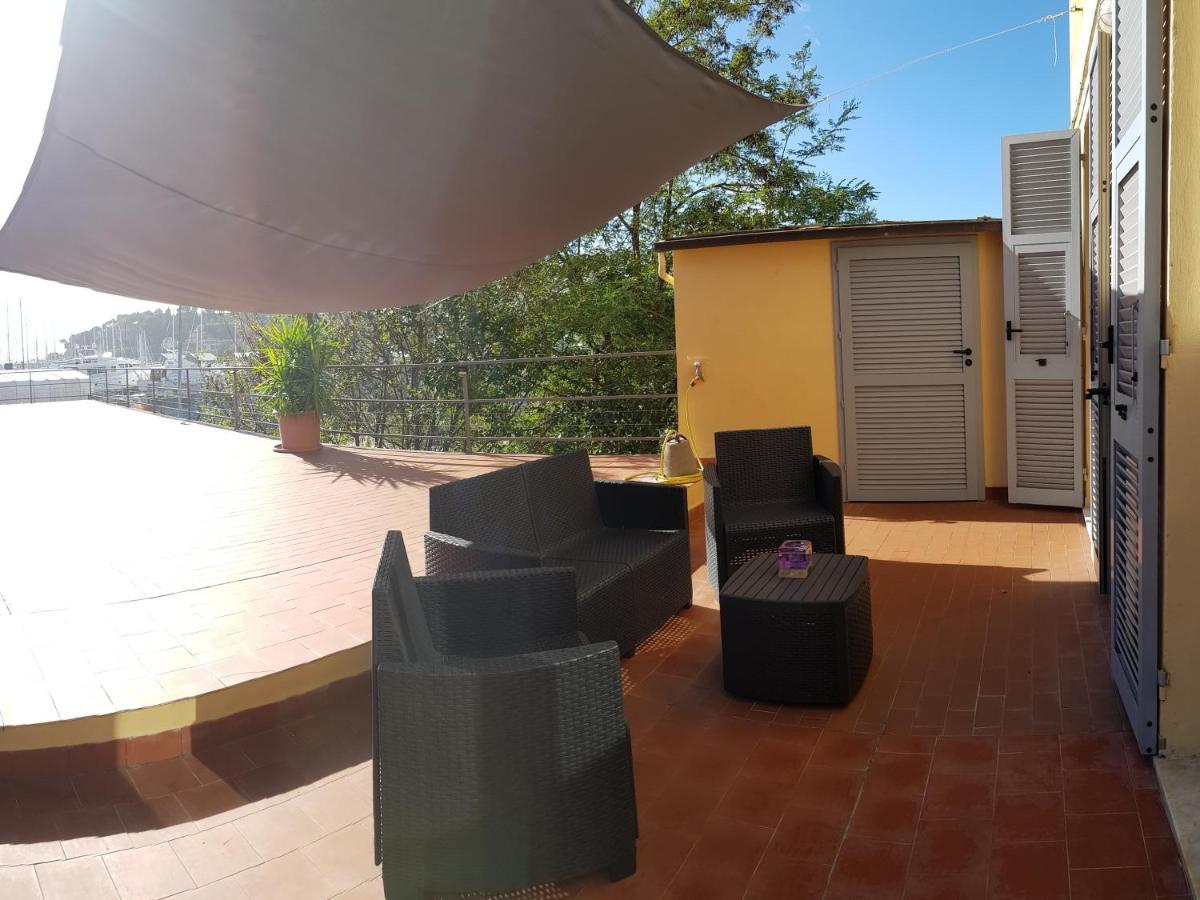 La Terrazza Apartment,A 50 Mt Dal Mare Varazze Bagian luar foto